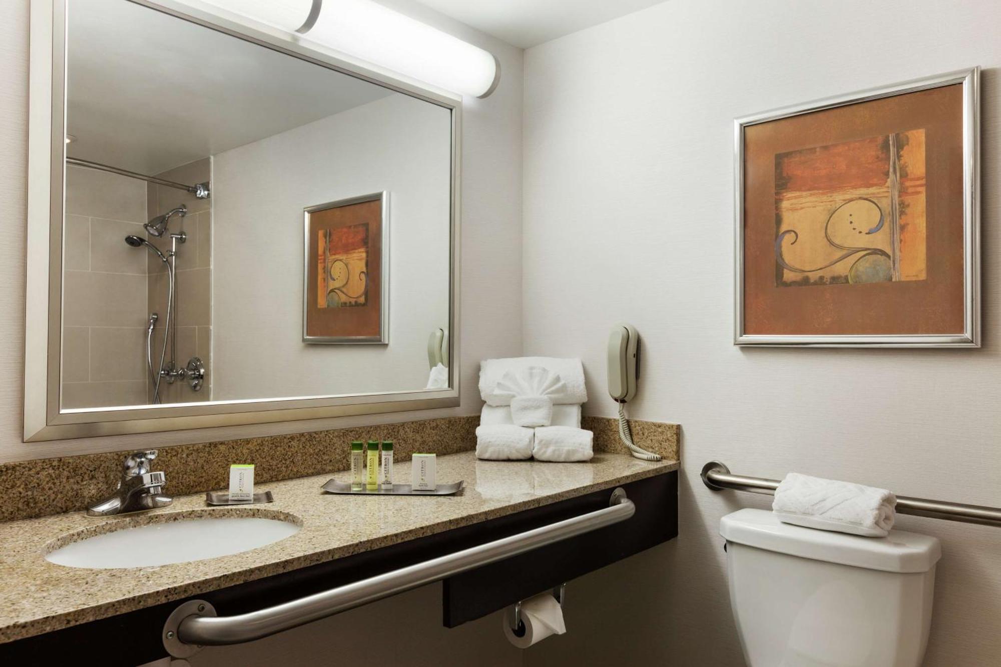 Hotel Doubletree By Hilton