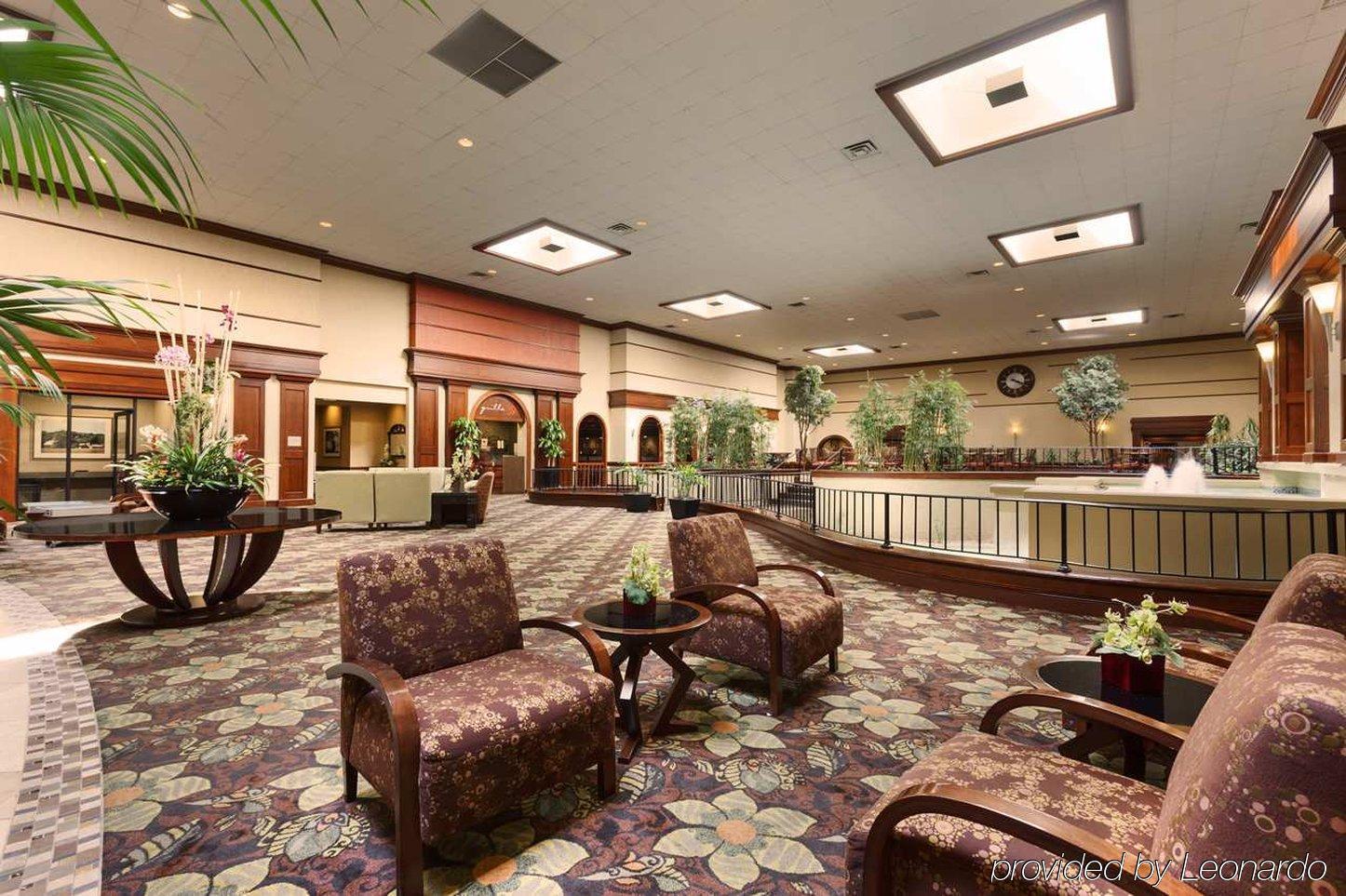 Hotel Doubletree By Hilton Dearborn