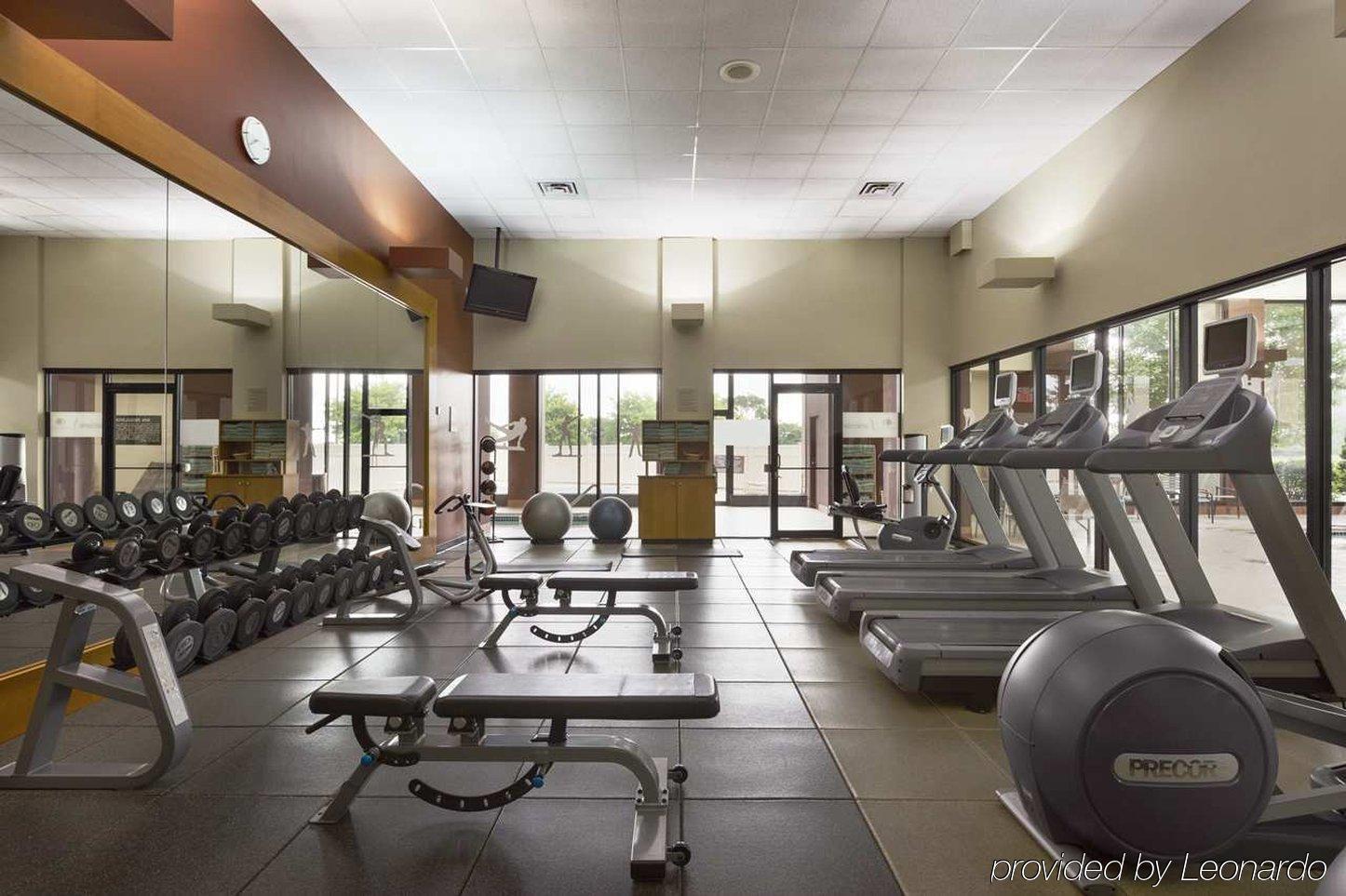 Doubletree By Hilton Dearborn